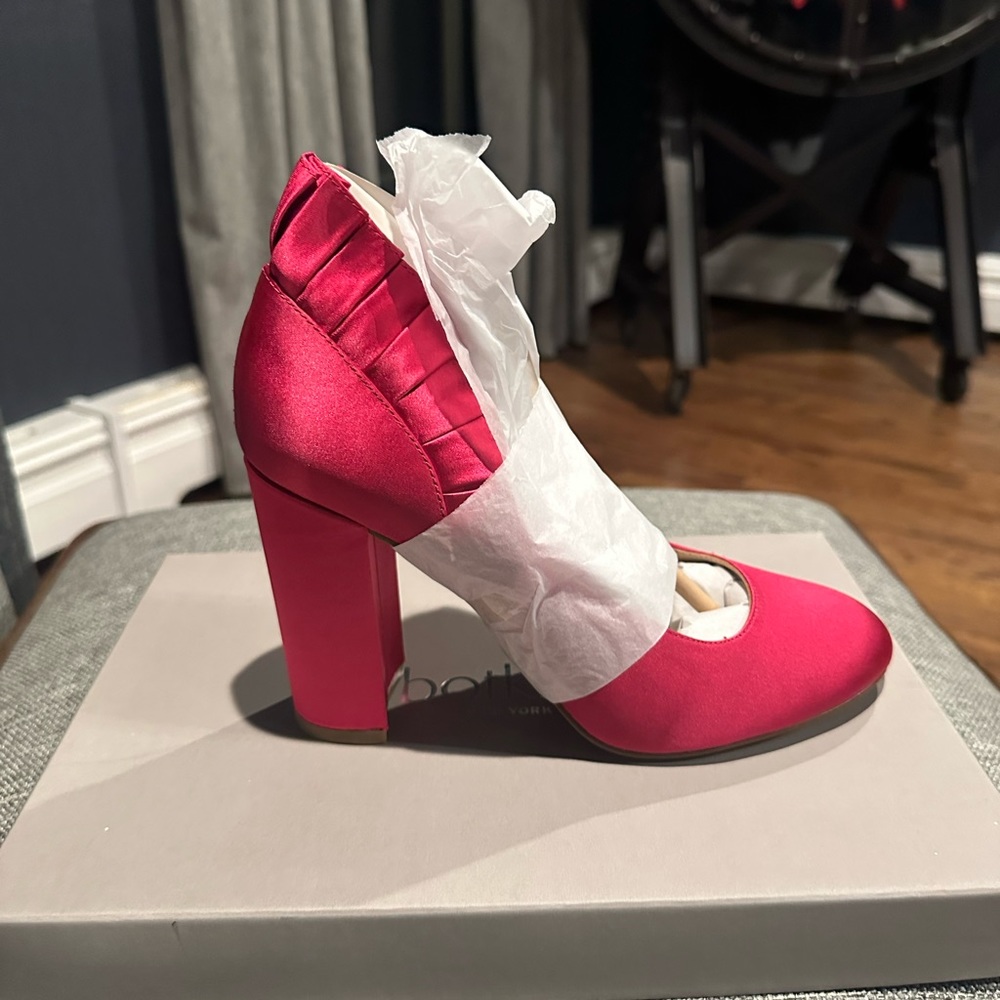Botkier Charged Pink Pumps